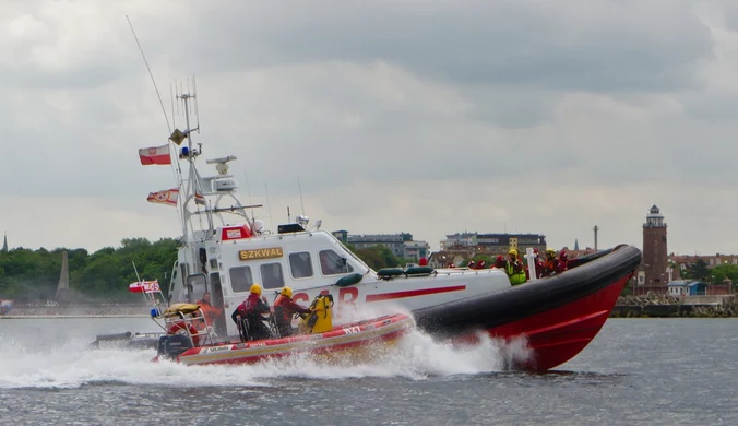 RMF24: W Świnoujściu zatonął kuter, jedna osoba poszukiwana