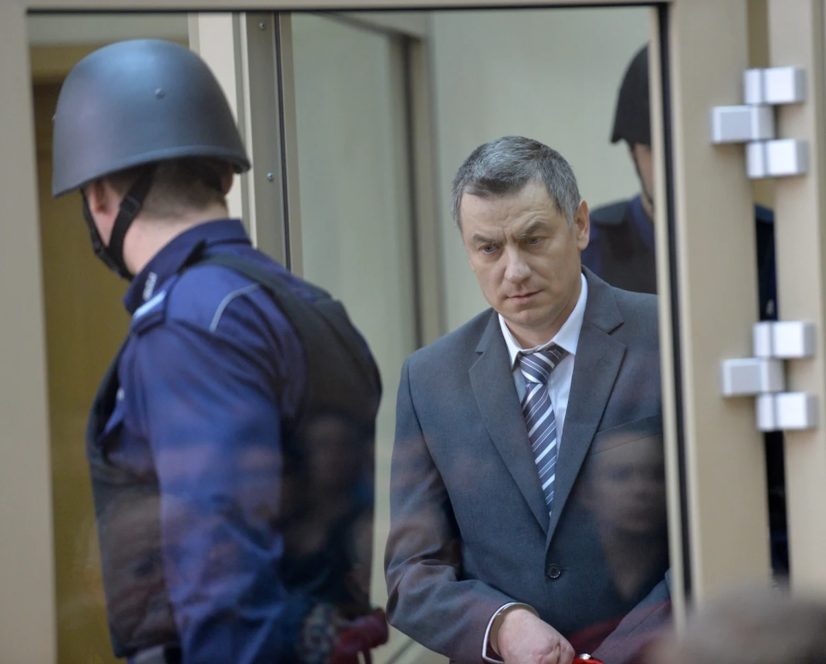 Krakowski Sąd Apelacyjny nie uwzględnił zażaleń obrońców na przedłużenie aresztu oskarżonemu o planowanie zamachu terrorystycznego na Sejm Brunonowi Kwietniowi. Były wykładowca jednej z krakowskich uczelni będzie w areszcie do 30 października.