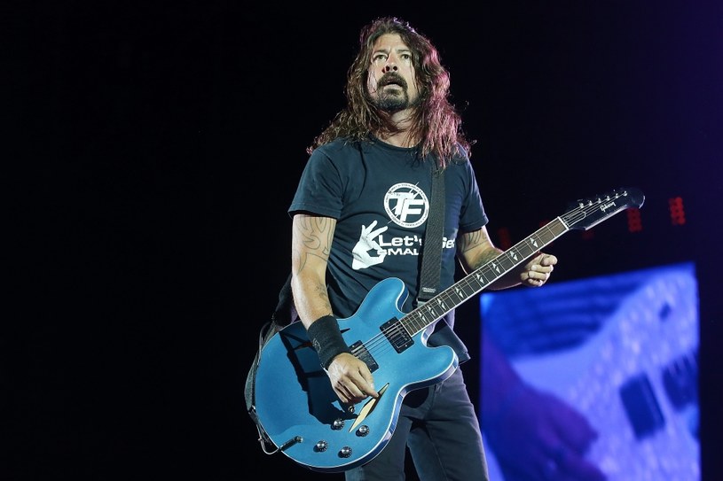 Podczas koncertu w Manchesterze skład Foo Fighters poszerzył się o jednego członka. Dave Grohl zaprosił na scenę ośmioletniego fana zespołu, żeby razem z nim zaśpiewał. 