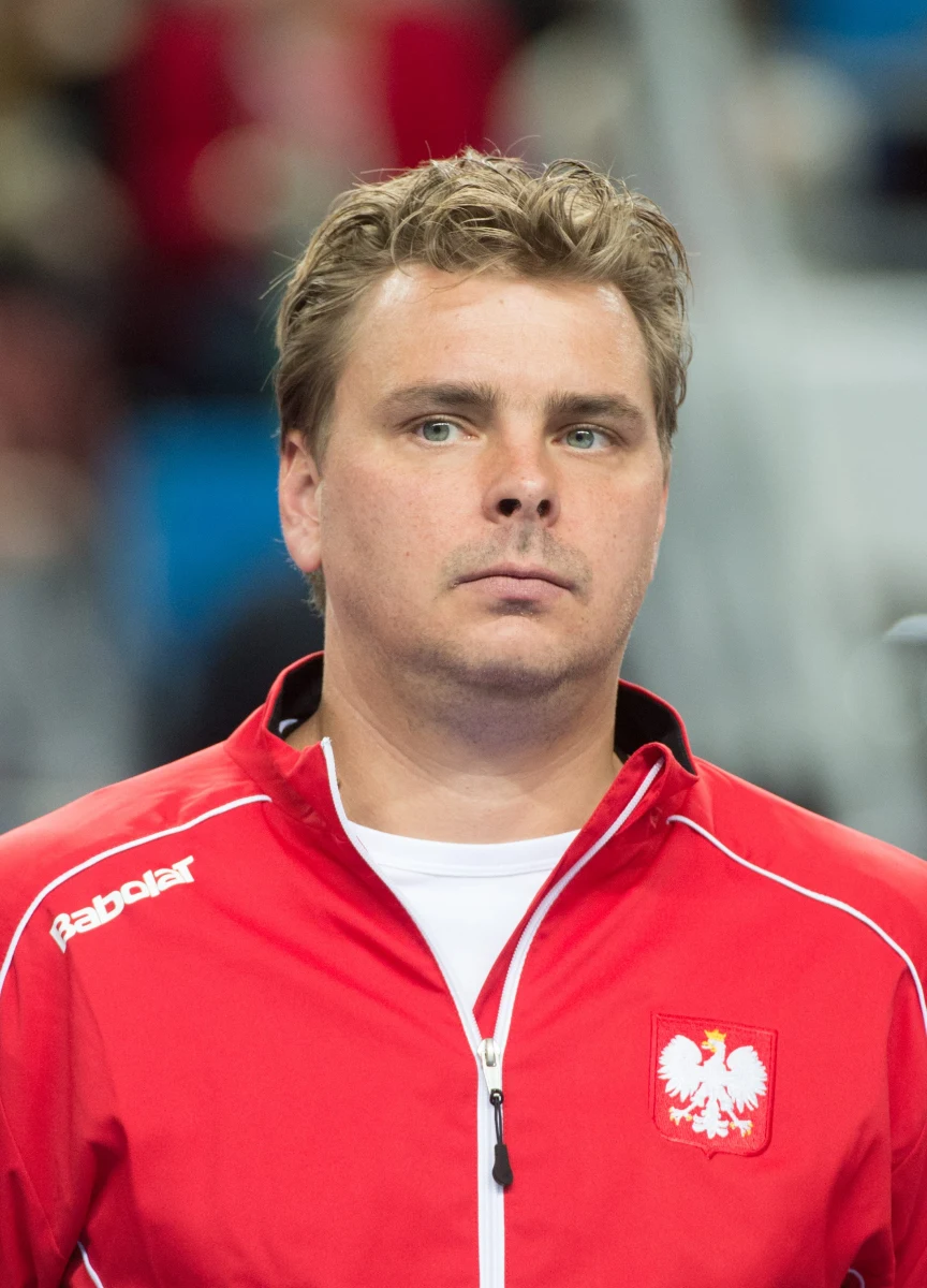 Marcin Matkowski i czeska tenisistka Lucie Hradecka wygrali z chińsko-fińskim mikstem Jie Zheng i Henri Kontinen 7:5, 7:6 (7-5) w półfinale wielkoszlemowego French Open. Polak ma już na koncie jeden występ w decydującym meczu gry mieszanej w turnieju tej rangi.