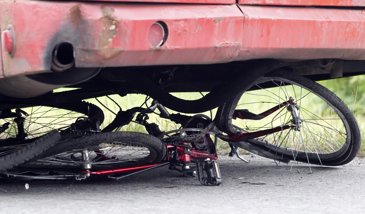 Polska razem z Litwą, Łotwą i Rumunią jest w europejskiej czołówce krajów, w których w wypadkach najczęściej giną rowerzyści i piesi. Według raportu Europejskiej Rady do spraw Bezpieczeństwa Transportu to blisko połowa zabitych w wypadkach w naszym kraju.