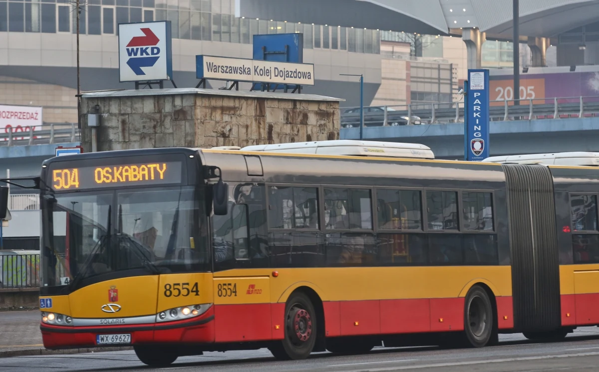 Uwaga gapowicze - warszawski Zarząd Transportu Miejskiego przypomina sobie o niezapłaconych mandatach. Masowo wysyła przedsądowe wezwania dotyczące mandatów nawet sprzed 11 lat. Problem w tym, że te mandaty przedawniają się już po roku. Jeden z takich listów dostaliśmy od naszego słuchacza na Gorącą Linię RMF FM.
