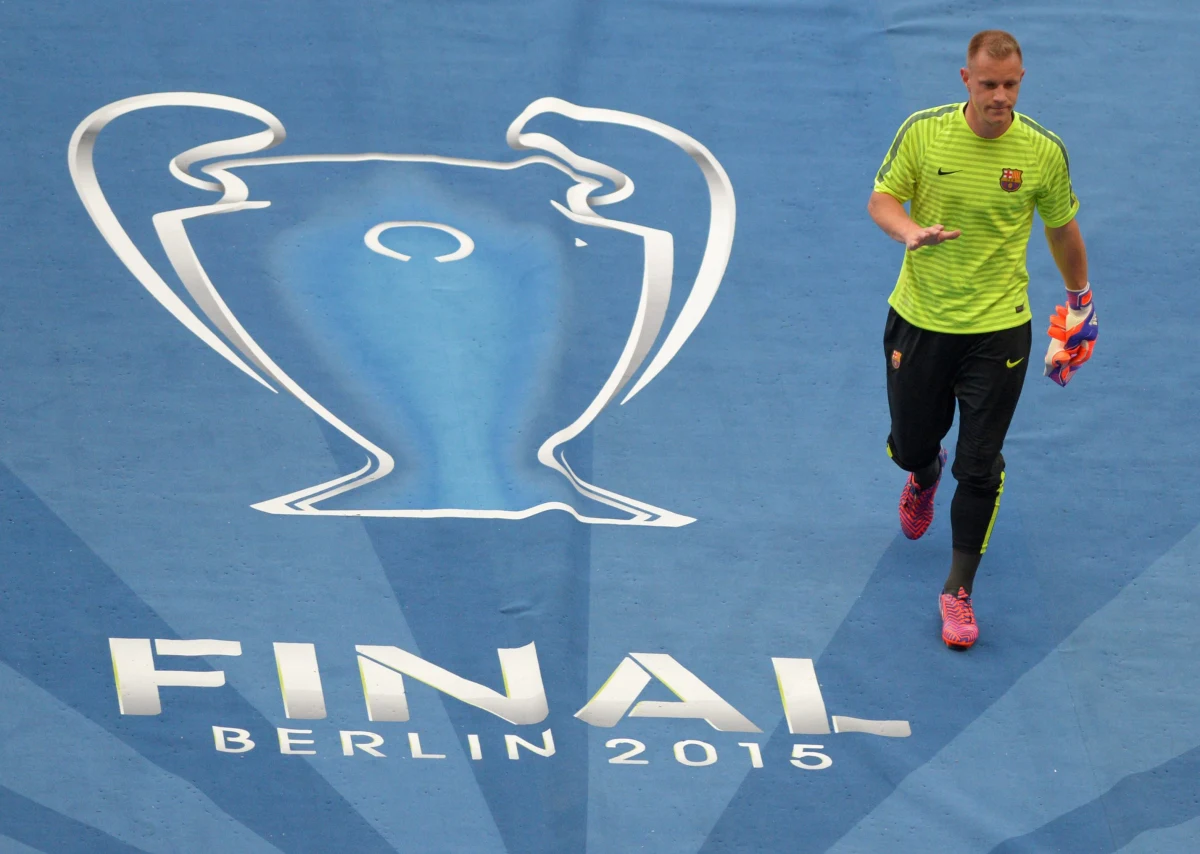 FC Barcelona lub Juventus Turyn - jedna z tych drużyn podniesie w sobotni wieczór w Berlinie puchar Ligi Mistrzów. Kibice spodziewają się gradu goli, a eksperci wskazują na "Dumę Katalonii" jako faworyta.