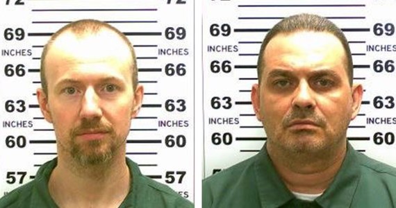 Dwóch groźnych przestępców uciekło z największego i najbardziej strzeżonego więzienia w stanie Nowy Jork. Uciekinierów szuka ponad 200 policjantów, wspieranych przez specjalne jednostki.