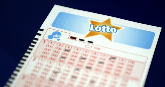 Sobotnie losowanie przyniosło szczę­ście jednej osobie. Dzięki "szóstce" o wartości aż 28 085 312 złotych, zajęła ona szóste miejsce na liście najwyższych wygranych w Lotto. Losowanie przyniosło także jedną wygraną w Lotto Plus milion złotych. 