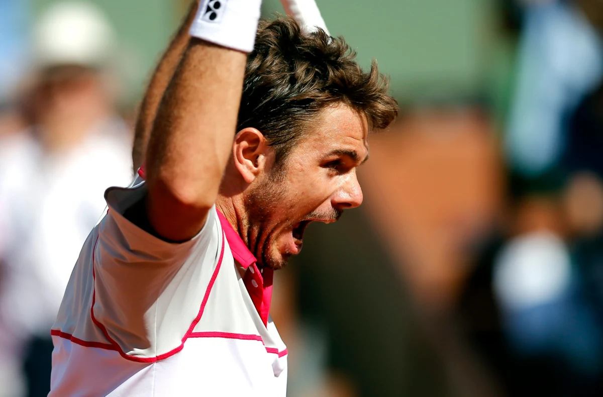 Rozstawiony z "ósemką" Stan Wawrinka pokonał lidera światowego rankingu tenisistów Serba Novaka Djokovica 4:6, 6:4, 6:3, 6:4 w finale turnieju French Open. Szwajcar zanotował drugi w karierze triumf w imprezie wielkoszlemowej, a pierwszy w Paryżu.