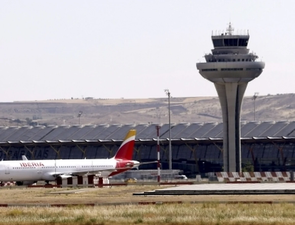 Uwaga podróżni! Hiszpańscy kontrolerzy lotów rozpoczęli strajk. Akcja jest odpowiedzią na kary sprzed 5 lat i może powodować poważne utrudnienia. 