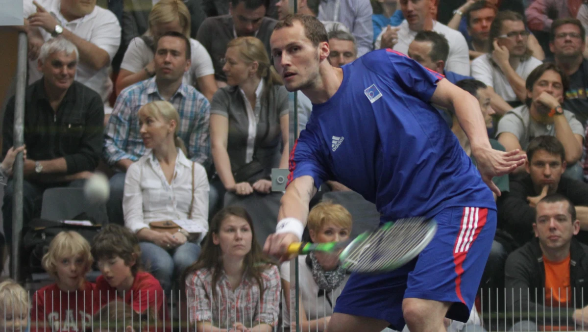 Gwiazdy światowego squasha zagrają na szklanym korcie w centrum Krakowa. Pod koniec czerwca ruszy czwarta edycja Squash&ArtFestival na Placu Jana Nowaka-Jeziorańskiego. Finały zostaną rozegrane od 25 do 27 czerwca przez najlepsze polskie drużyny, które zaprosiły do swoich składów zawodników ze światowej czołówki.