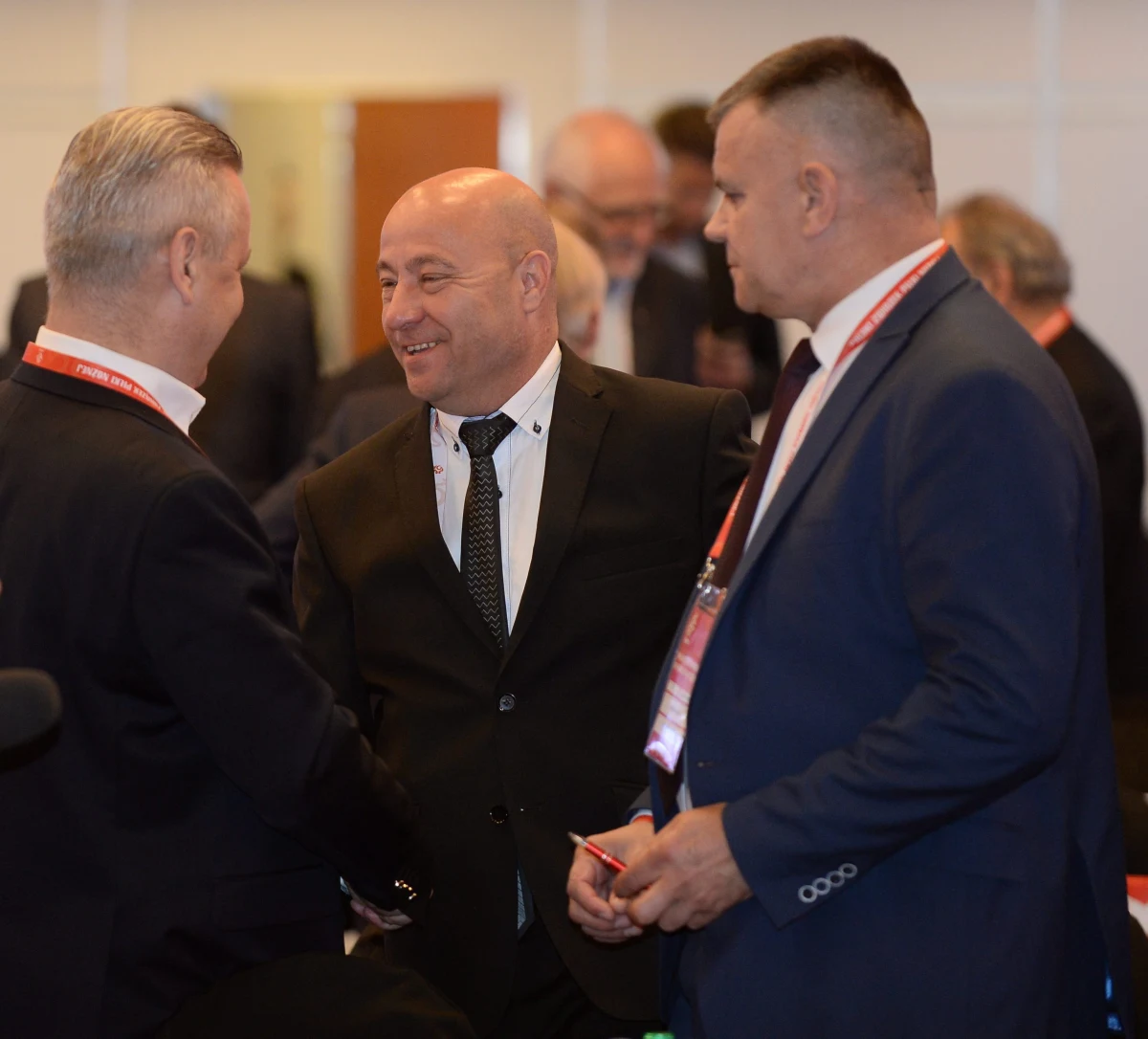 Kazimierz Greń pozostaje członkiem zarządu PZPN. Delegacji na zjazd Polskiego Związki Piłki Nożnej zdecydowali się nie zawieszać Kazimierza Grenia w prawach członka zarządu PZPN do czasu wyjaśnienia sprawy handlu biletami przez piłkarskiego działacza w Dublinie. 