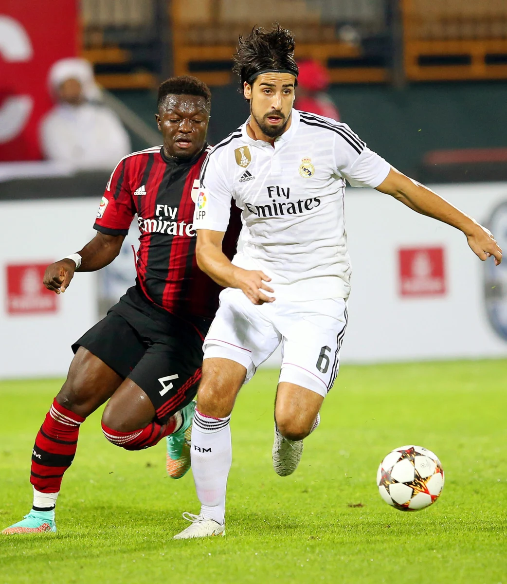 Piłkarski mistrz świata Sami Khedira przejdzie z Realu Madryt do Juventusu Turyn. 28-letni Niemiec przeniesie się na zasadzie wolnego transferu i podpisze czteroletni kontrakt.