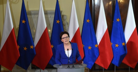 "Dobrze, że premier Ewa Kopacz przyznała, że afera podsłuchowa naprawdę się wydarzyła i przeprosiła za nią; to jednak nie wystarczy" - ocenił sekretarz generalny SLD Krzysztof Gawkowski. Według niego wiarygodność władzy mogłaby naprawić tylko dymisja Kopacz.