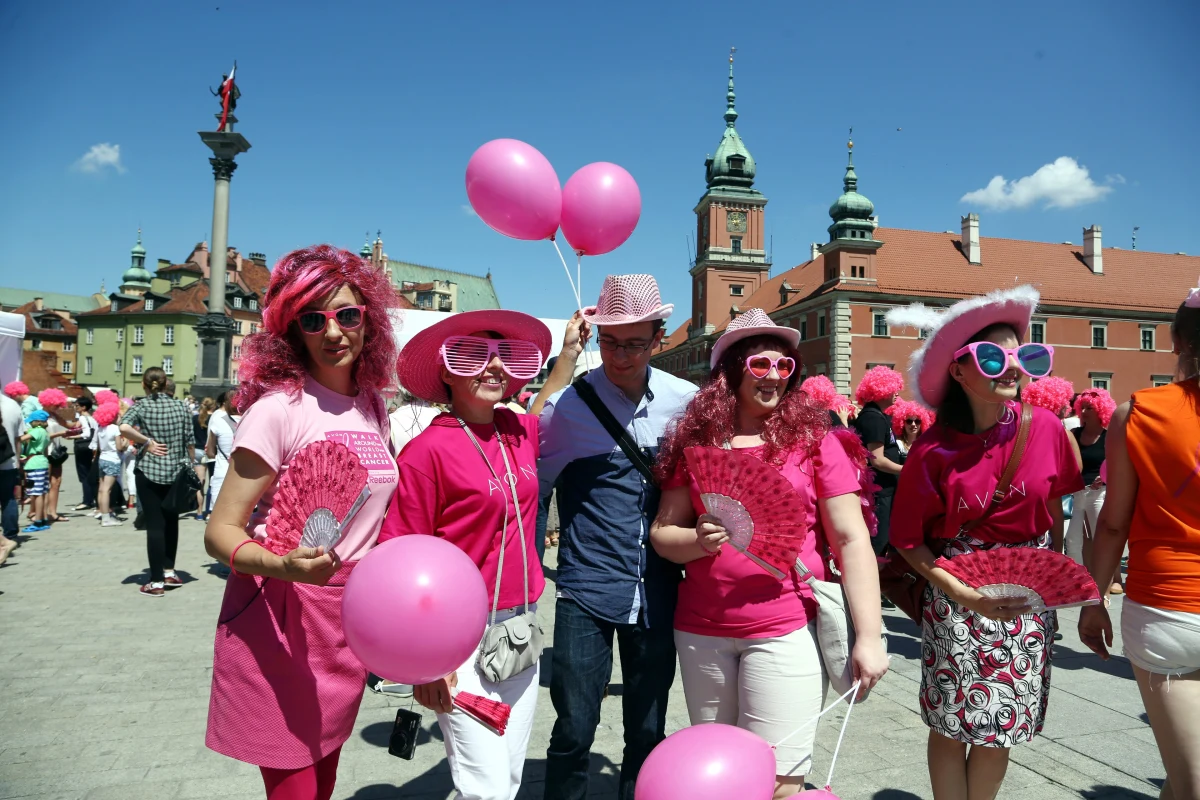 Wcześnie wykryty nowotwór to nie wyrok - przekonują organizatorzy Marszu Różowej Wstążki, który zachęcać ma kobiety do badania piersi. Dziś odbywa się 18. edycja tej imprezy, której celem jest m.in. promocja badań profilaktycznych oraz zbiórka funduszy na akcje edukacyjne.
