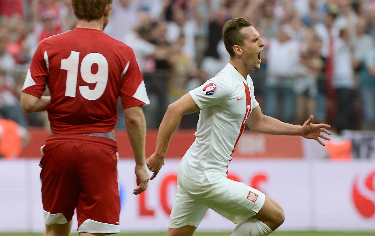 Po wygranym 4:0 meczu Polski z Gruzją w el. Euro 2016 były piłkarz m.in. Legii Warszawa i Śląska Wrocław Zbigniew Mandziejewicz przyznał, że kluczowy był pierwszy gol Arkadiusza Milika. „Kto wie, co byłoby dalej, gdybyśmy dłużej czekali na bramkę” – dodał.