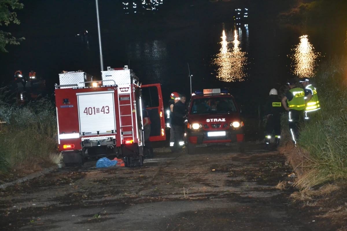 Nocna akcja na Odrze. W miejscowości Kopanie w Opolskiem rzeka porwała wędkarza. Mimo reanimacji mężczyzny nie udało się uratować. Informację otrzymaliśmy na Gorącą Linię RMF FM.