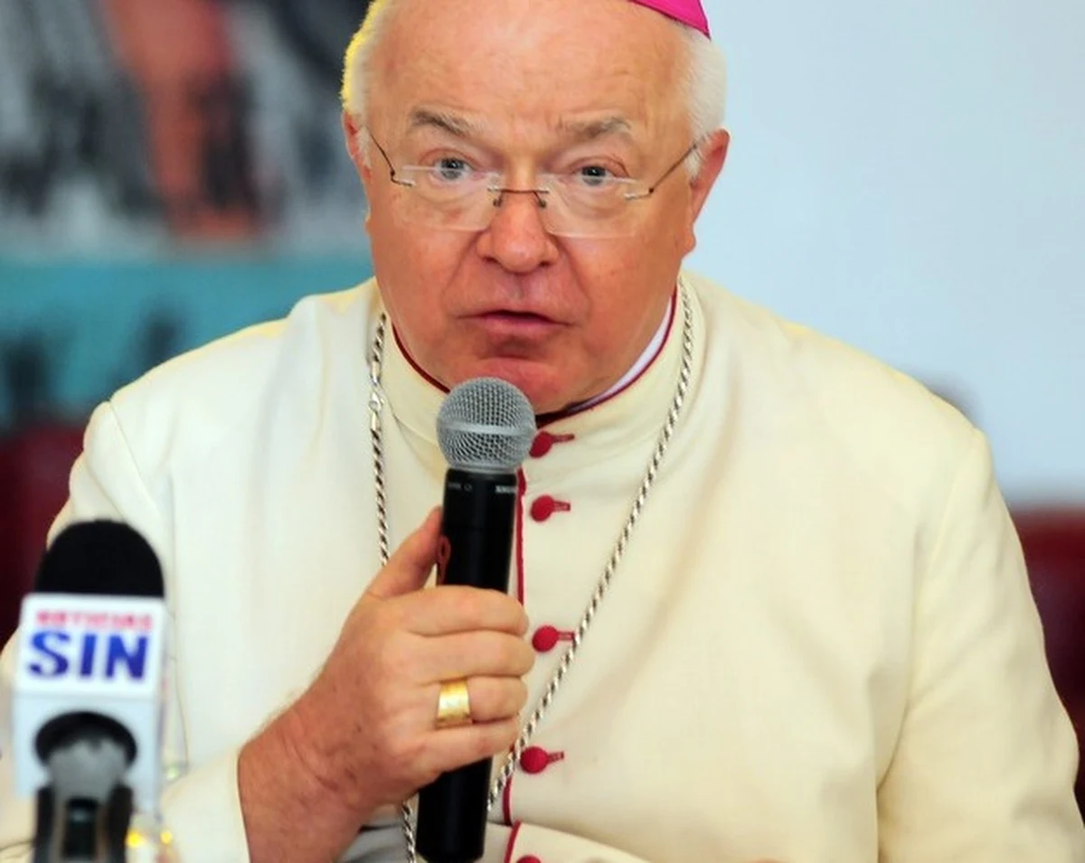 11 lipca przed trybunałem w Watykanie rozpocznie się proces oskarżonego o pedofilię byłego nuncjusza na Dominikanie arcybiskupa Józefa Wesołowskiego. Informację przekazało watykańskie biuro prasowe, powołując się na decyzję prezesa sądu.