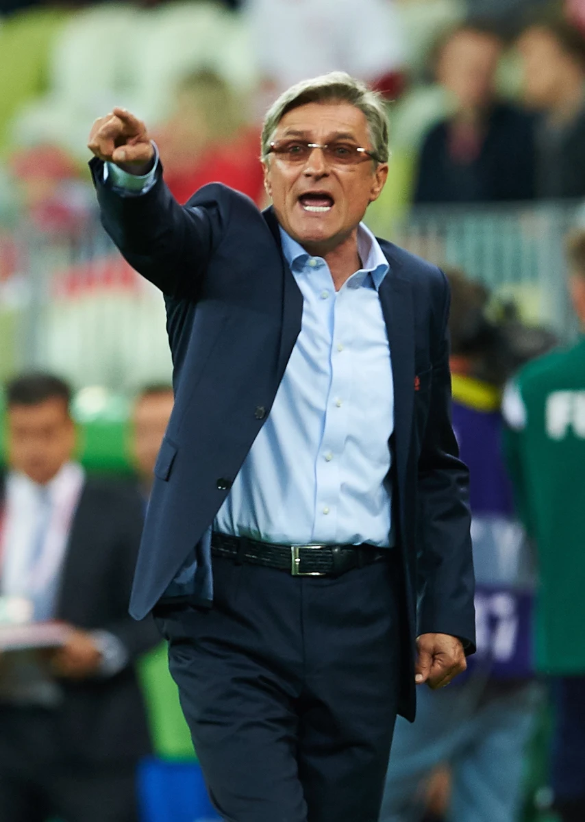 „Cieszy mnie, że nasi piłkarze są dobrze przygotowani w sferze mentalnej. Wiedzieliśmy, że dzisiaj będzie trudno. Grecy grają w czołowych klubach europejskich. Mamy powody do dużego optymizmu po tym zgrupowaniu” – mówił trener biało-czerwonych Adam Nawałka po wtorkowym meczu z Grekami. Spotkanie zakończyło się bezbramkowym remisem. 