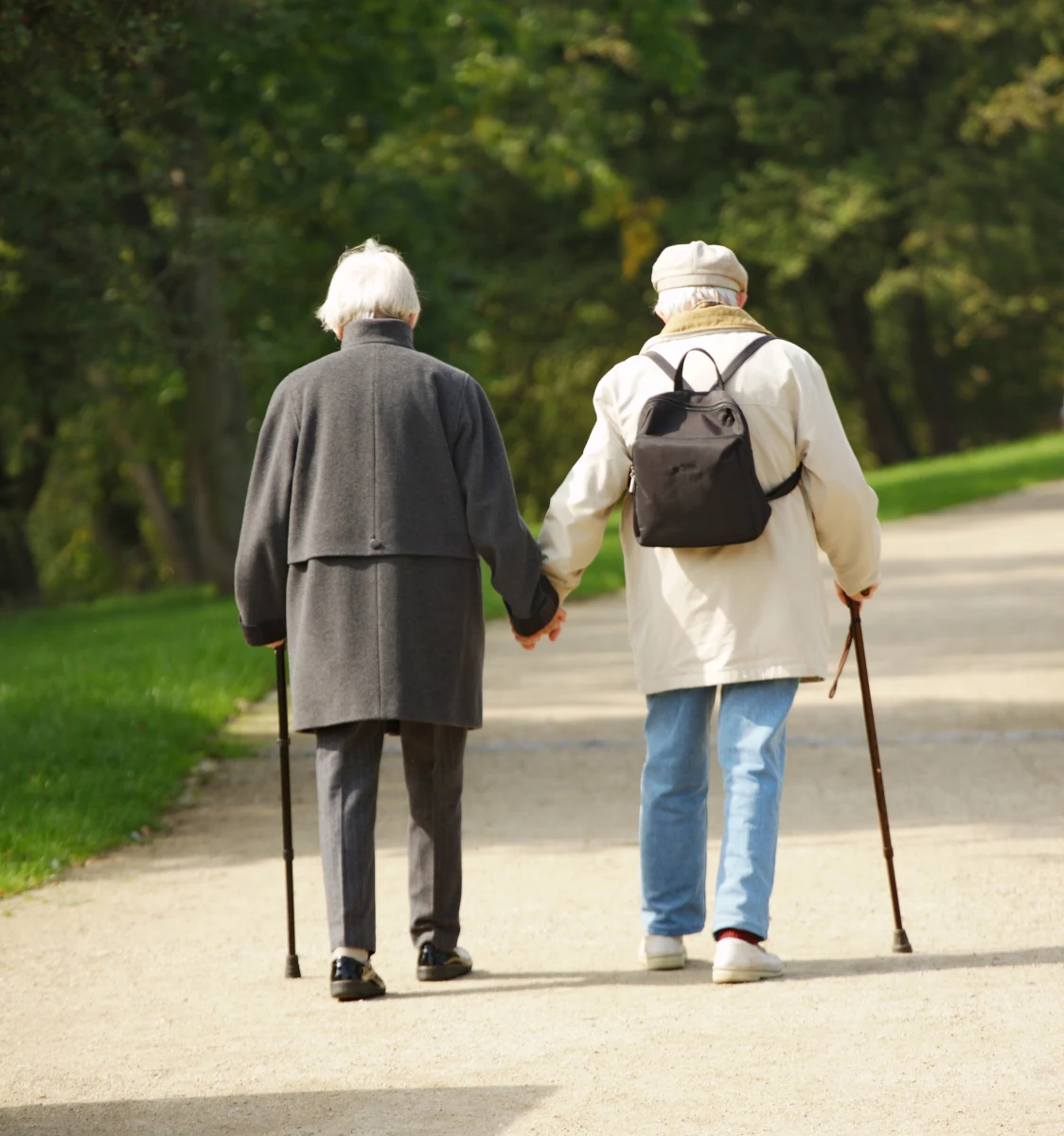 W Polsce żyje 4200 osób, które mają minimum 100 lat. Tak wynika z rejestru PESEL. Jak podaje Ministerstwo Spraw Wewnętrznych, że na początku czerwca zdecydowaną większość wśród stulatków stanowią kobiety. Najstarsze seniorki mają po 115 lat.