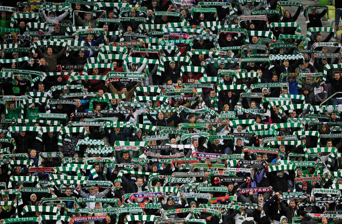 Piłkarze Lechii zmierzą się w środę 29 lipca o 20.45 w towarzyskim spotkaniu na PGE Arenie z finalistą Ligi Mistrzów Juventusem Turyn. To trzecia edycja „Super Meczu” w Polsce – dwa lata temu na tym samym stadionie gdańska drużyna zremisowała 2:2 z Barceloną.