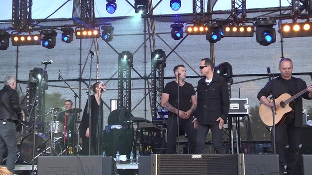 Fragment koncertu Nowe Sytuacje podczas Life Festival Oświęcim 2015.