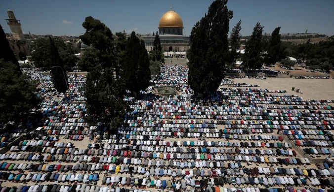 Początek ramadanu. Dziesiątki tysięcy muzułmanów na Wzgórzu Świątynnym 