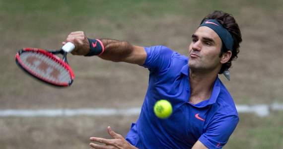 Szwajcar Roger Federer wygrał po raz ósmy tenisowy turniej ATP Tour na kortach trawiastych w niemieckim Halle (pula nagród 1,7 mln euro). W finale pokonał Włocha Andreasa Seppiego 7:6 (7-1), 6:4.