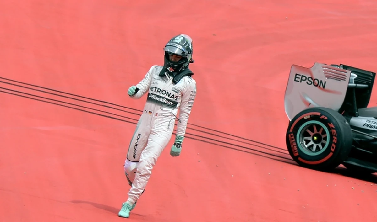 Nico Rosberg z zespołu Mercedes GP wygrał wyścig Formuły 1 o Grand Prix Austrii na Red Bull Ring, ósmą eliminację mistrzostw świata Formuły 1.Drugie miejsce zajął broniący tytułu Lewis Hamilton z Mercedesa GP, a trzecie Felipe Massa z Williamsa. 