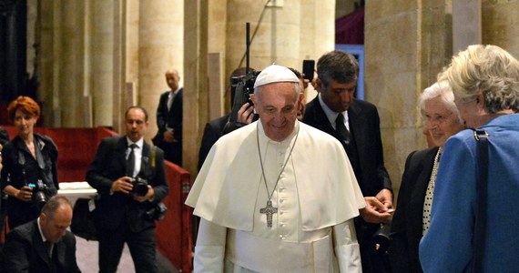 Papież Franciszek spotkał się z ponad 30 krewnymi w ostatnim dniu swojej wizyty w Turynie. Wszyscy uczestniczyli najpierw we mszy odprawionej przez papieża w kaplicy siedziby arcybiskupa. Potem zjedli obiad.