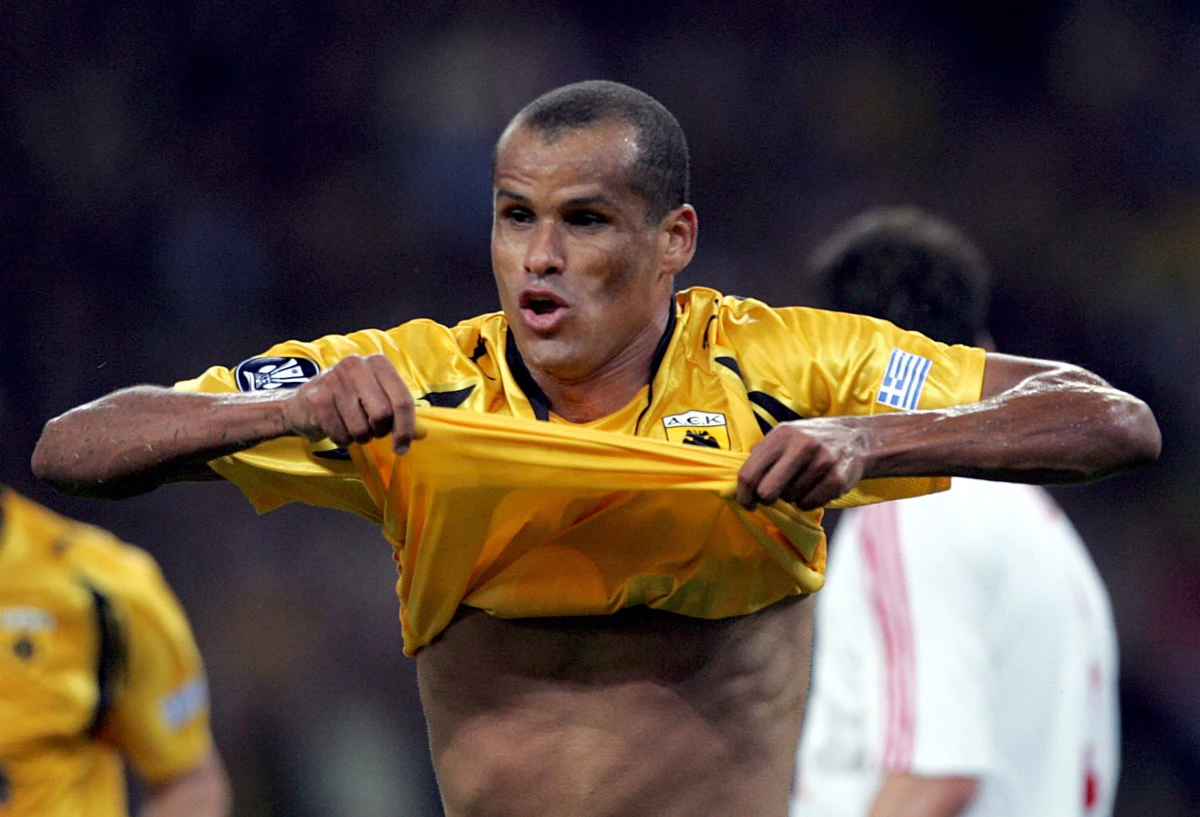 Rivaldo, piłkarz roku 1999 na świecie i triumfator mundialu 2002, planuje wznowić karierę. Słynny 43-latek chce pomóc klubowi Mogi Mirim, którego jest prezesem, w utrzymaniu w tamtejszej drugiej lidze. Brazylijczyk zapowiedział, że mógłby regularnie trenować z zespołem i wystąpić w niektórych meczach, ale nie planuje stałego powrotu do futbolu.