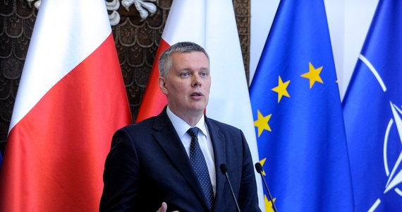 "Spodziewam się, że decyzja, gdzie w Polsce zostanie rozmieszczony amerykański sprzęt wojskowy, jest kwestią tygodni" – powiedział dziennikarzom w Brukseli wicepremier, szef MON Tomasz Siemoniak.
