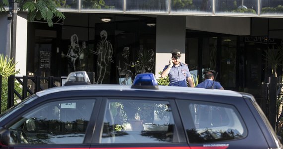 Włoska policja aresztowała na rzymskim lotnisku Fiumicino Pakistańczyka oskarżanego o terroryzm. Mężczyzna jest podejrzewany o pomoc domniemanego zamachowcy samobójcy, który chciał przeprowadzić atak we Włoszech. 
