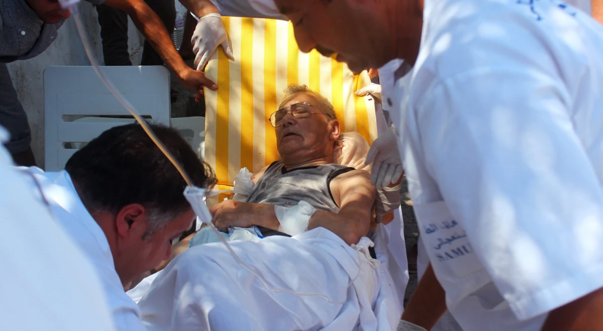 Wśród ofiar piątkowych zamachów w Tunezji nie ma naszych rodaków. "Nie ma Polaków - tych z pakietu polskich biur podróży. Być może z niemieckich, czy z włoskich, ale raczej wydaje się to mało prawdopodobne" - powiedział w rozmowie z RMF FM szef polskiej dyplomacji Grzegorz Schetyna. W ataku zginęło 39 osób - to m.in. turyści z Wielkiej Brytanii, Niemiec i Belgii. 