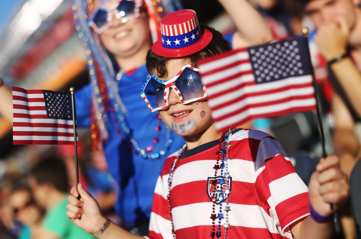 Federalne agencje bezpieczeństwa w Stanach Zjednoczonych wydały wspólny komunikat, w którym wzywają do wzmożenia czujności podczas obchodzonego w tym kraju 4 lipca Dnia Niepodległości. Powodem są obawy przed możliwym atakiem terrorystów.