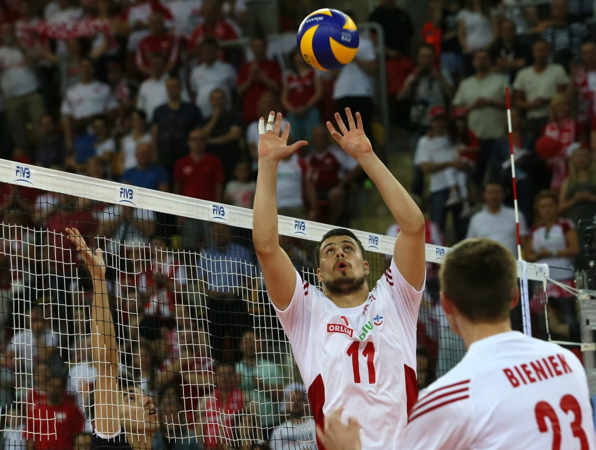 Polscy siatkarze wygrali w Teheranie z Irańczykami 3:1 (23:25, 25:20, 25:20, 25:19) w Lidze Światowej. To siódme zwycięstwo biało-czerwonych, którzy pozostaną na drugim miejscu w tabeli grupy B i do awansu do Final Six brakuje im dwóch punktów w dwóch meczach.