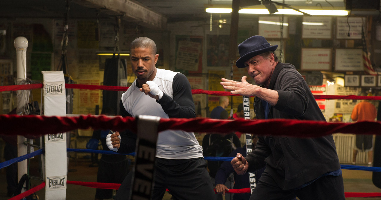 Właśnie pojawił się pierwszy zwiastun filmu "Creed", kontynuującego niektóre z wątków ze słynnej serii o Rockym Balboa. Sylvester Stallone ponownie wcieli się w rolę, która przyniosła mu sławę.