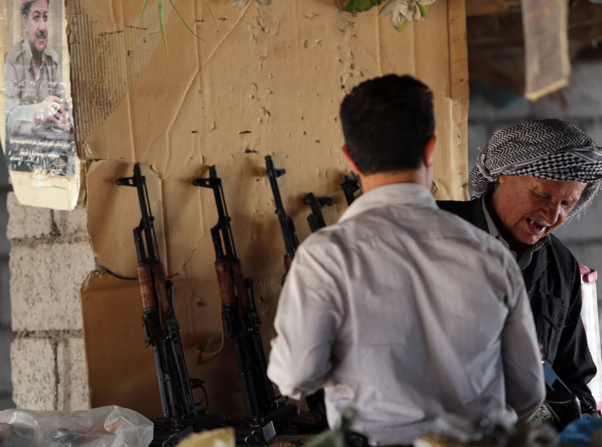 Khaled Sharrouf, który w 2013 roku wyjechał z Australii do Syrii i przyłączył się tam do szeregów Państwa Islamskiego po raz kolejny szokuje świat zachodni. Tym razem wydał on za mąż swoją 13-letnią córkę za starszego mężczyznę, który - jak podają brytyjskie media - gwałcił i mordował jazydzkie dziewczynki.