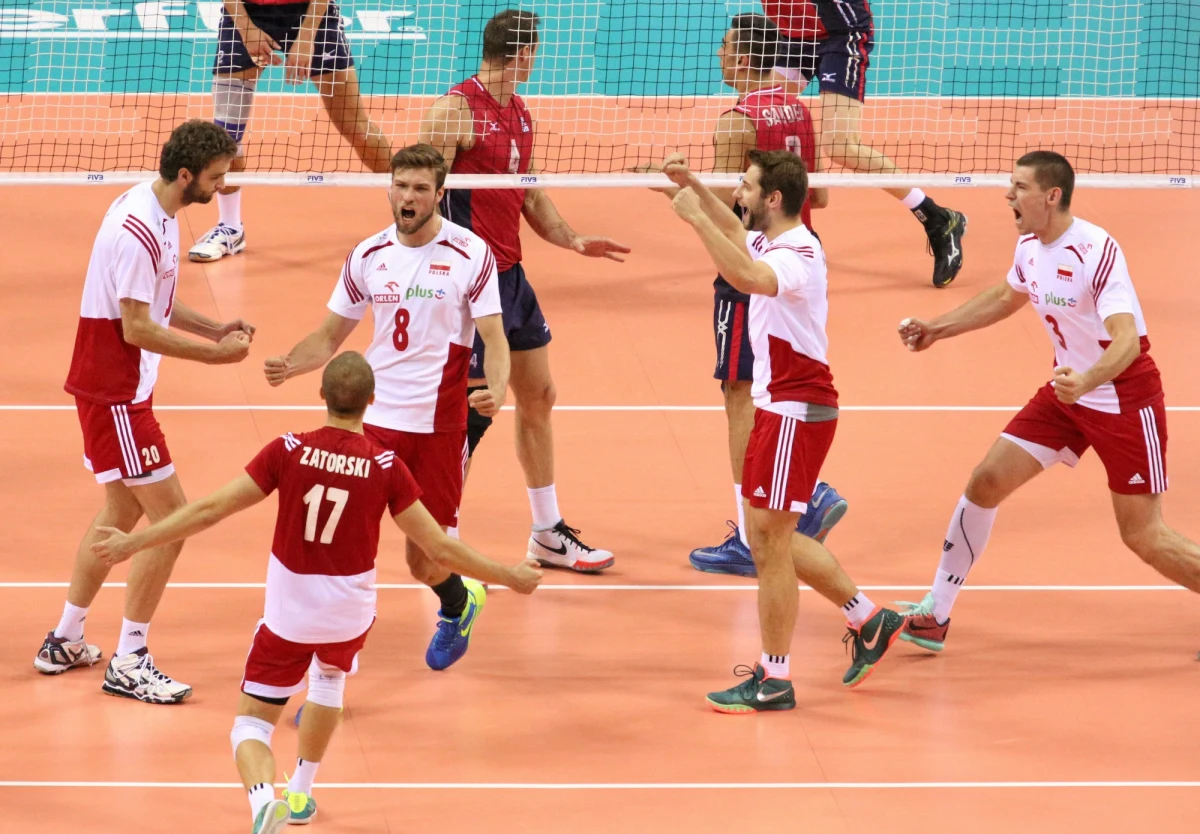 Polacy i Amerykanie mają już pewny udział w Final Six Ligi Światowej, ale przed nimi jeszcze jeden pojedynek. Mecz w Krakowie wyłoni zwycięzcę grupy B. "A taki właśnie jest nasz cel" - powiedział Michał Kubiak.