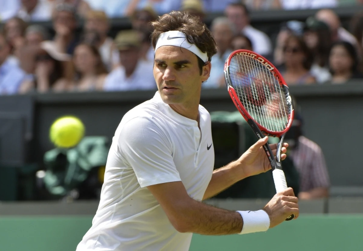 Wicelider światowego rankingu tenisistów Szwajcar Roger Federer pokonał Australijczyka sama Grotha 6:4, 6:4, 6:7 (5-7), 6:2 w trzeciej rundzie wielkoszlemowego turnieju na trawiastych kortach Wimbledonu w Londynie.