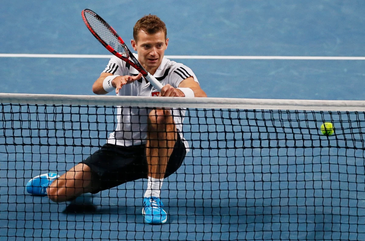 Klaudia Jans-Ignacik i Mariusz Fyrstenberg oddali walkowerem mecz z rozstawionymi z "10" Amerykanką Raquel Kops-Jones i tenisistą z RPA Ravenem Klaasenem w drugiej rundzie miksta w wielkoszlemowym Wimbledonie. Powodem takiej decyzji była kontuzja Fyrstenberga.