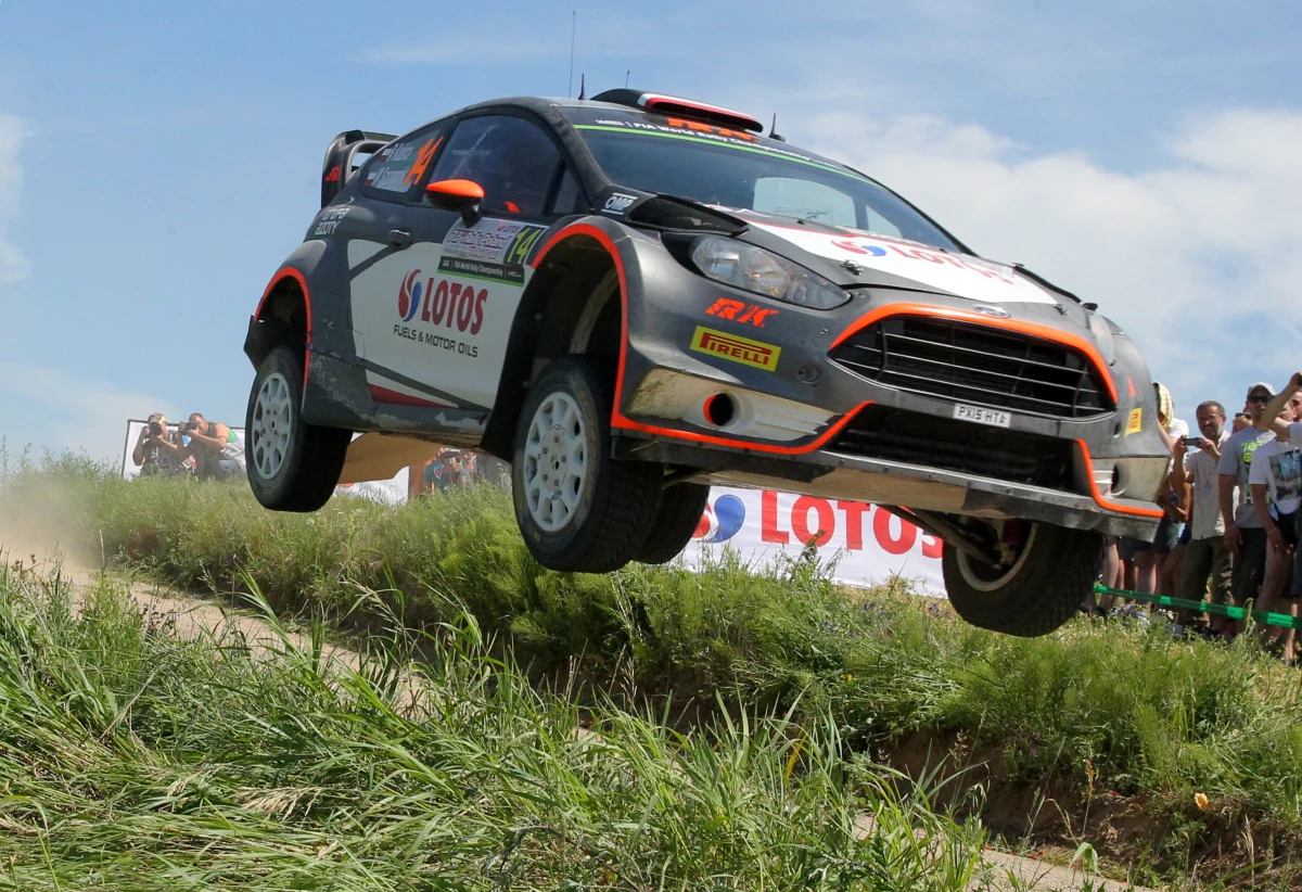 Robert Kubica ukończył 72. Rajd Polski na ósmym miejscu - Polak miał pecha i na ostatnim oesie złapał "kapcia". Rajd zwyciężył Francuz Sebastien Ogier.