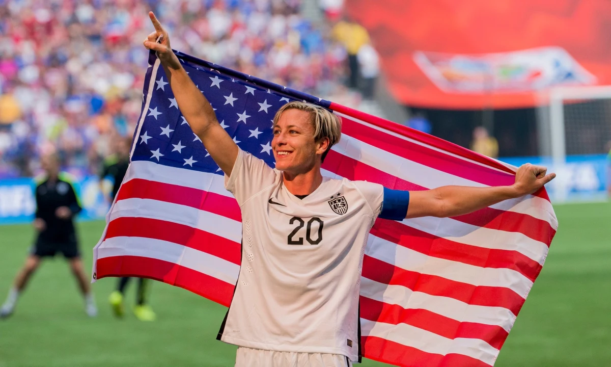 Amerykanki po raz trzeci zostały mistrzyniami świata w piłce nożnej. W niedzielnym finale w Vancouver pokonały broniące tytułu Japonki 5:2 (4:1). Poprzednio zespół USA triumfował w mundialu w 1991 i 1999 roku.