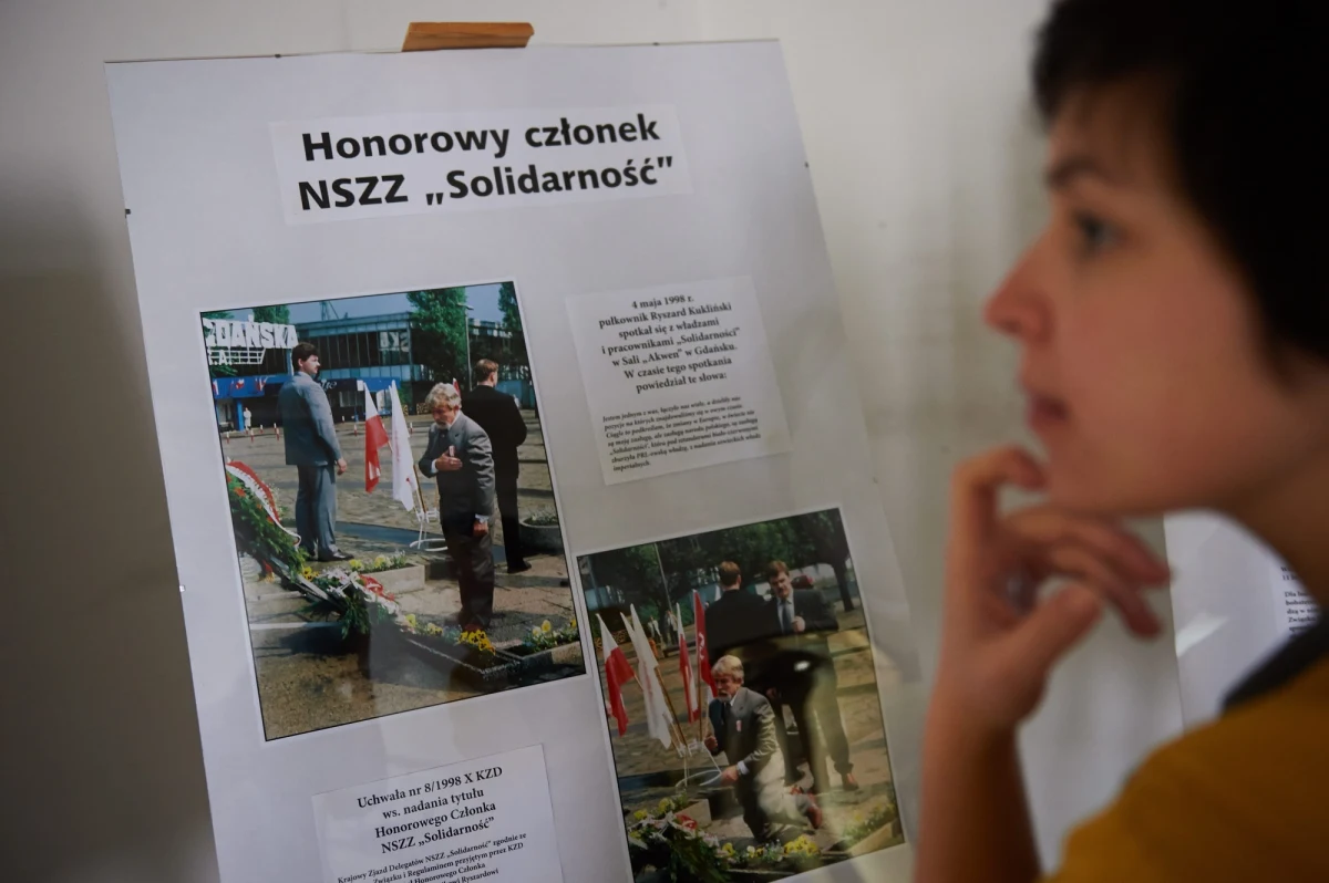 Otrzymałem odpowiedź od prezesa Instytutu Pamięci Narodowej, doktora Łukasza Kamińskiego, na mój list do niego sprzed kilku tygodni z prośbą o zwrócenie się do Centralnej Agencji Wywiadowczej Stanów Zjednoczonych Ameryki Północnej o odtajnienie dokumentów dotyczących historycznej misji śp. pułkownika Ryszarda Kuklińskiego. Do tej pory znamy je bowiem tylko pośrednio, czyli z analiz dokonanych przez pracowników CIA.