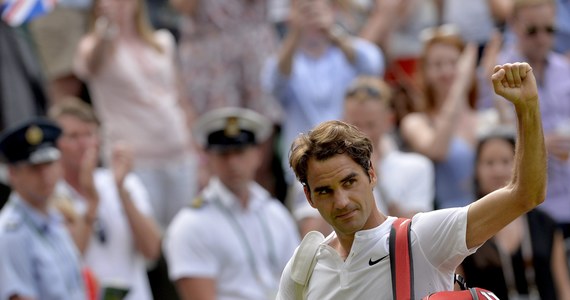 Broniący tytułu Serb Novak Djoković i rozstawiony z dwójką, siedmiokrotny triumfator Szwajcar Roger Federer zmierzą się w niedzielnym finale wielkoszlemowego turnieju tenisowego w Wimbledonie. Obaj pokonali swoich rywali w półfinałach w trzech setach.