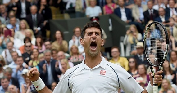 Novak Djokovic pokonał Szwajcara Rogera Federera 7:6 (7-1), 6:7 (10-12), 6:4, 6:3 w finale Wimbledonu i wywalczył dziewiąty tytuł wielkoszlemowy w karierze. Serbski tenisista triumfował na londyńskiej trawie po raz trzeci, a drugi z rzędu.
