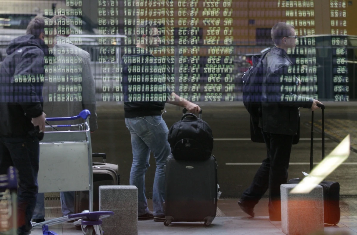 Aż 46 proc. młodych ludzi rozważa emigrację po zakończeniu studiów – pisze środowa „Rzeczpospolita”. Gazeta publikuje wyniki badania przeprowadzonego przez Polskie Stowarzyszenie Zarządzania Kadrami.