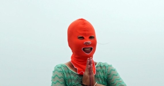 Plażowiczki w maskach na twarzach – to wcale nie nietypowy widok na chińskich plażach. W tym sezonie najmodniejsze jest bowiem tzw. facekini (gra słów – od „face”, czyli twarzy i bikini). To specjalna maska ochronna na twarz.
