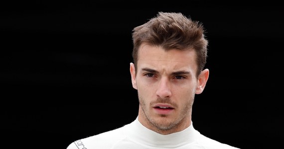 Francuski kierowca Formuły 1 Jules Bianchi zmarł na skutek ciężkich obrażeń głowy, których doznał podczas Grand Prix Japonii w październiku ubiegłego roku. O śmierci 25-letniego kierowcy poinformowała jego rodzina.