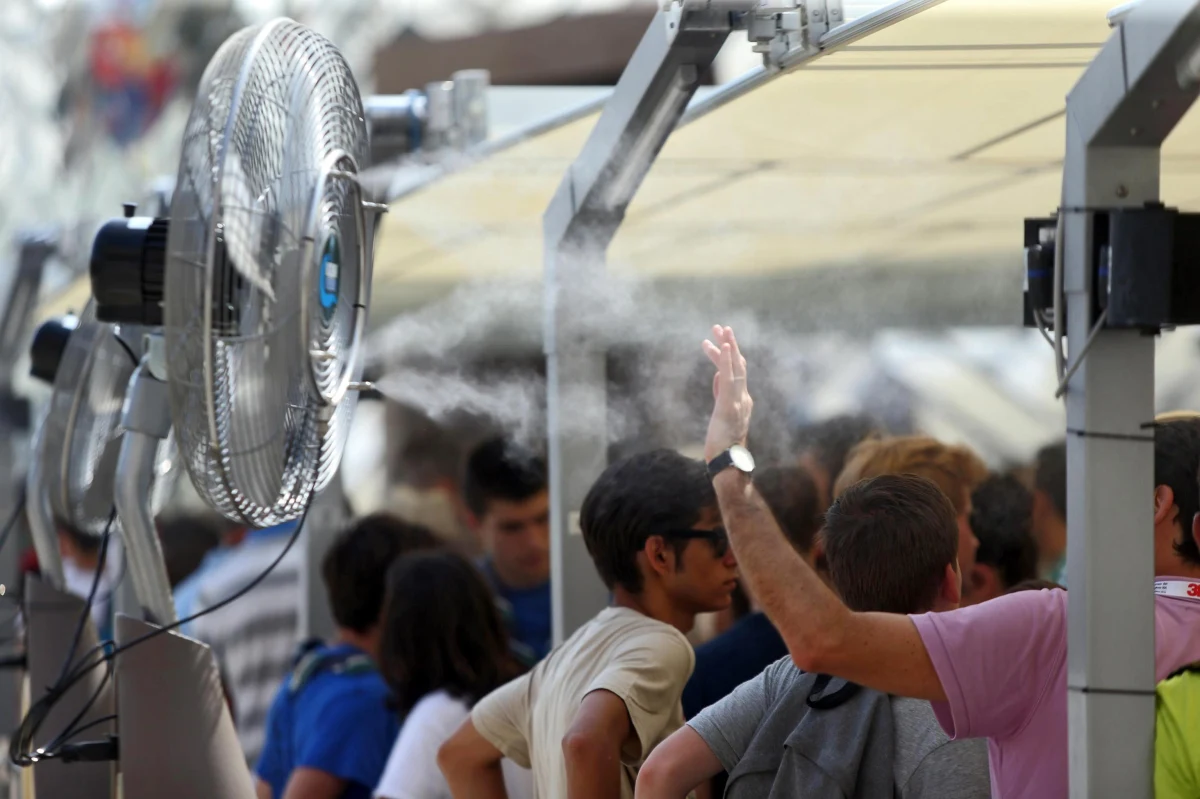 Trzeci, najwyższy, stopień alertu z powodu upałów obowiązuje dziś w 23 włoskich miastach. Władze ostrzegają, że temperatury, które przekroczą w wielu miejscach 40 stopni Celsjusza, mogą stanowić zagrożenie dla zdrowia.