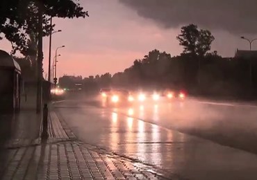 Nawałnica w Warszawie, 200 strażaków usuwa szkody
