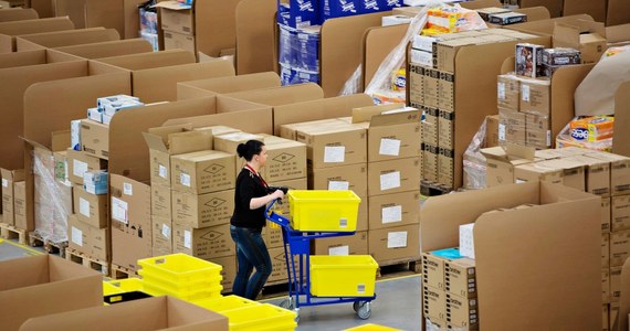 Amazon Polska zapowiada podwyżkę wypłat dla wszystkich pracowników w każdym z trzech centrów logistycznych w Polsce. Podwyżka jest efektem globalnego, corocznego procesu przeglądu wynagrodzeń.