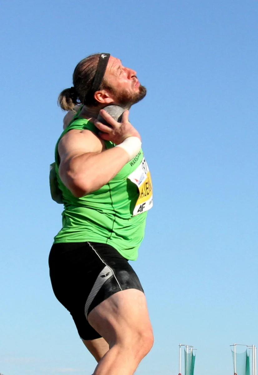 Dwukrotny mistrz olimpijski w pchnięciu kulą Tomasz Majewski z optymizmem patrzy na zbliżające się mistrzostwa świata w Pekinie. "Jestem najzdrowszy od trzech lat i chcę wejść do finału" – zapowiada.  